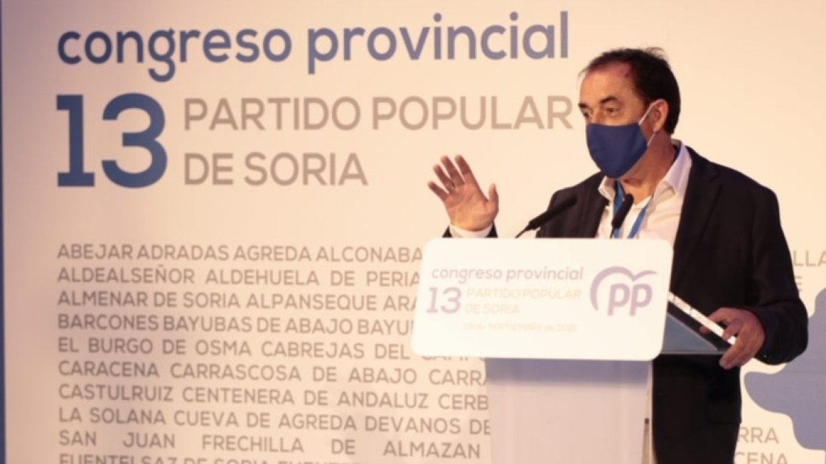 Benito Serrano, durante su intervención.-GONZALO MONTESEGURO
