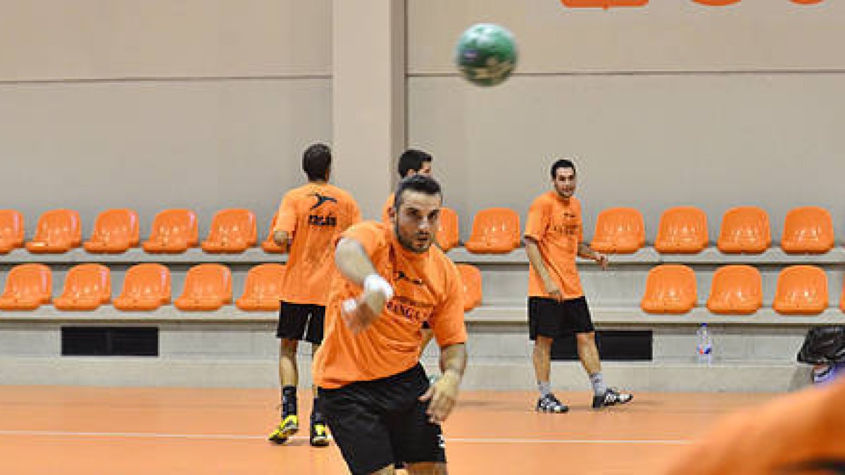 Litos en una entrenamiento de este pretemporada. / A. Martínez-