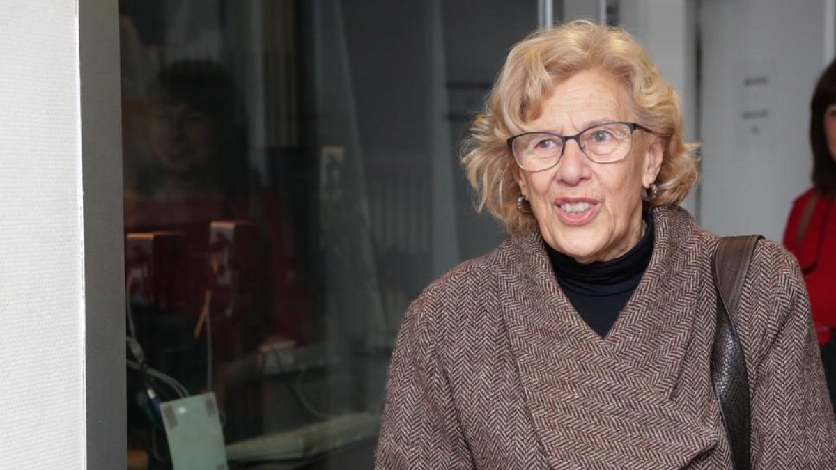 La alcaldesa de Madrid Manuela Carmena tras una entrevista en Cadena Ser.-ZIPI (EFE)