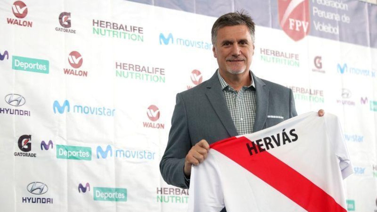Francisco Hervás Tirado, el director técnico de la selección nacional femenina categoría mayores de Perú para los próximos dos años.-FEDERACIÓN DEPORTIVA NACIONAL DE VOLEIBOL
