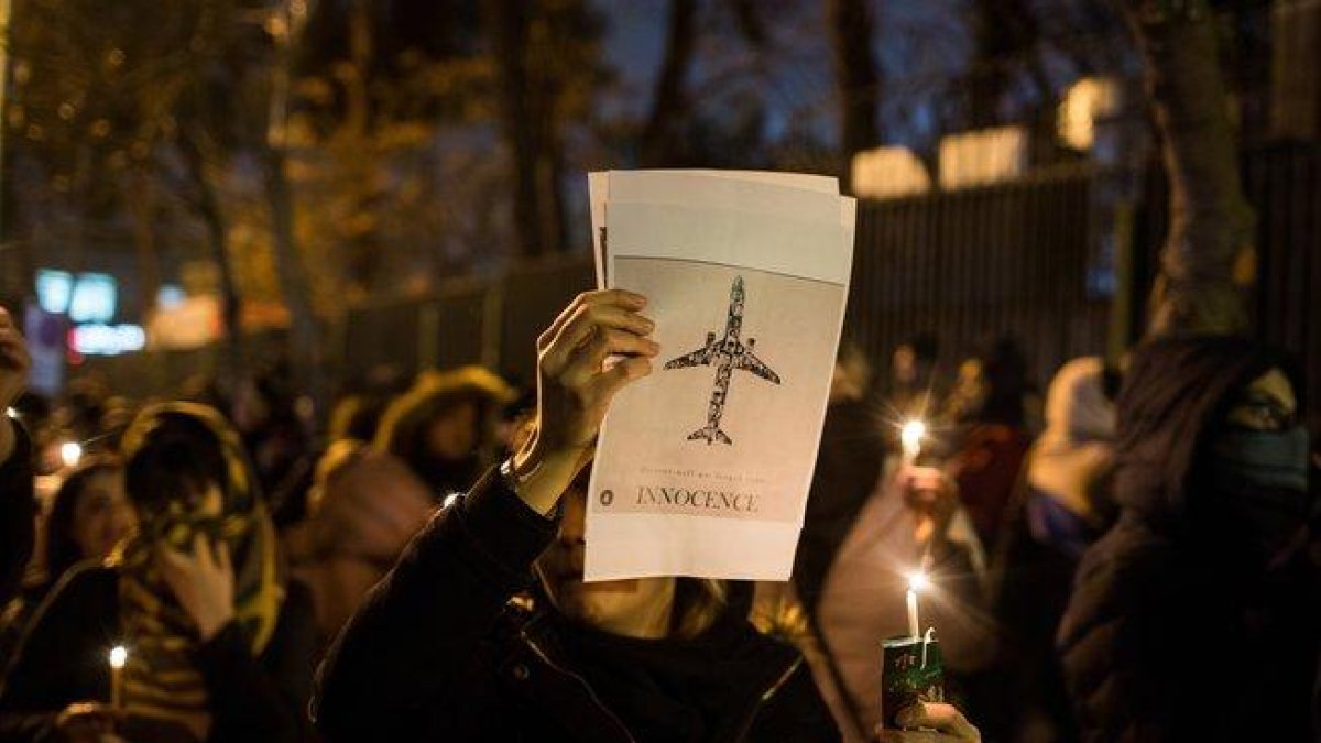 Las autoridades de Irán reconocieron su responsabilidad en el accidente del avión de Ukraine International Airlines que costó la vida a todos sus pasajeros.-EUROPA PRESS