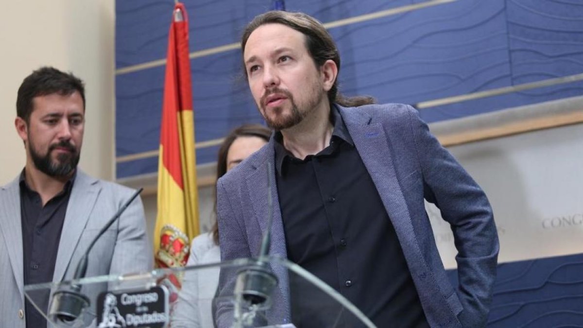 Pablo Iglesias, durante una rueda de prensa.-DAVID CASTRO