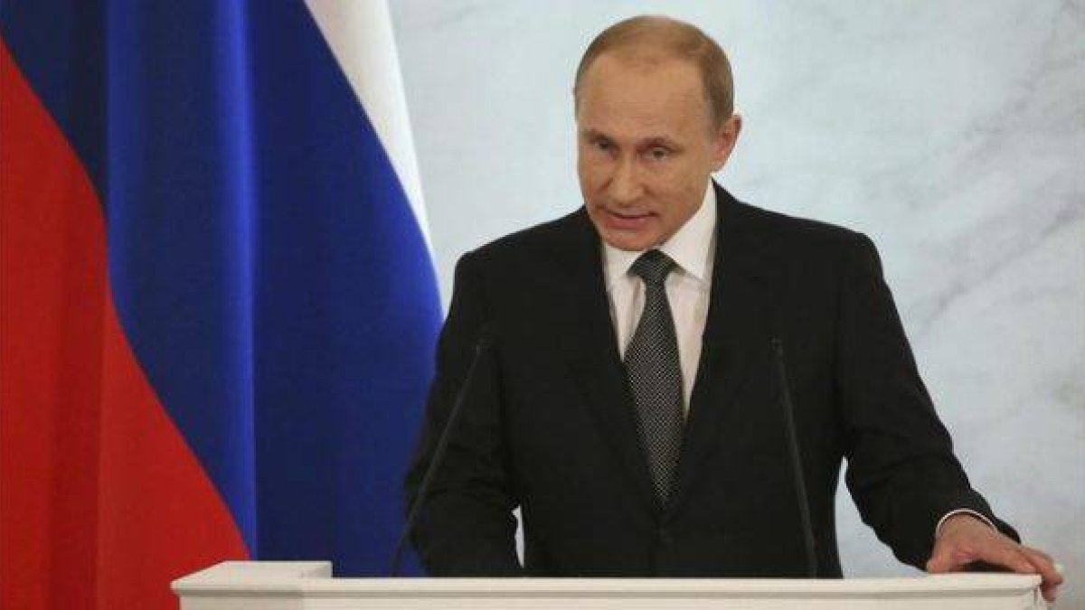 Putin se dirige a ambas cámaras del Parlamento en su discurso sobre el estado de la nación.-Foto: EFE / SERGÉI ILNITSKI
