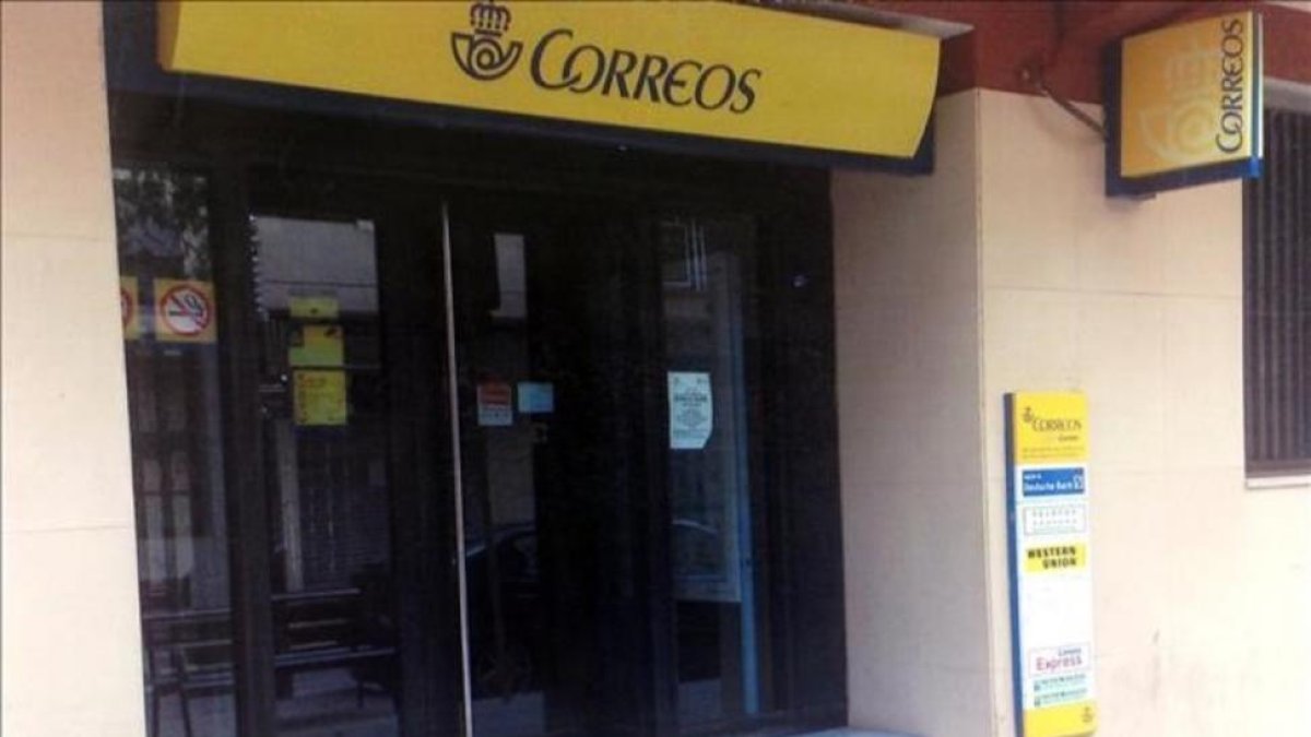 Oficina de correos-EL PERIÓDICO / ARCHIVO