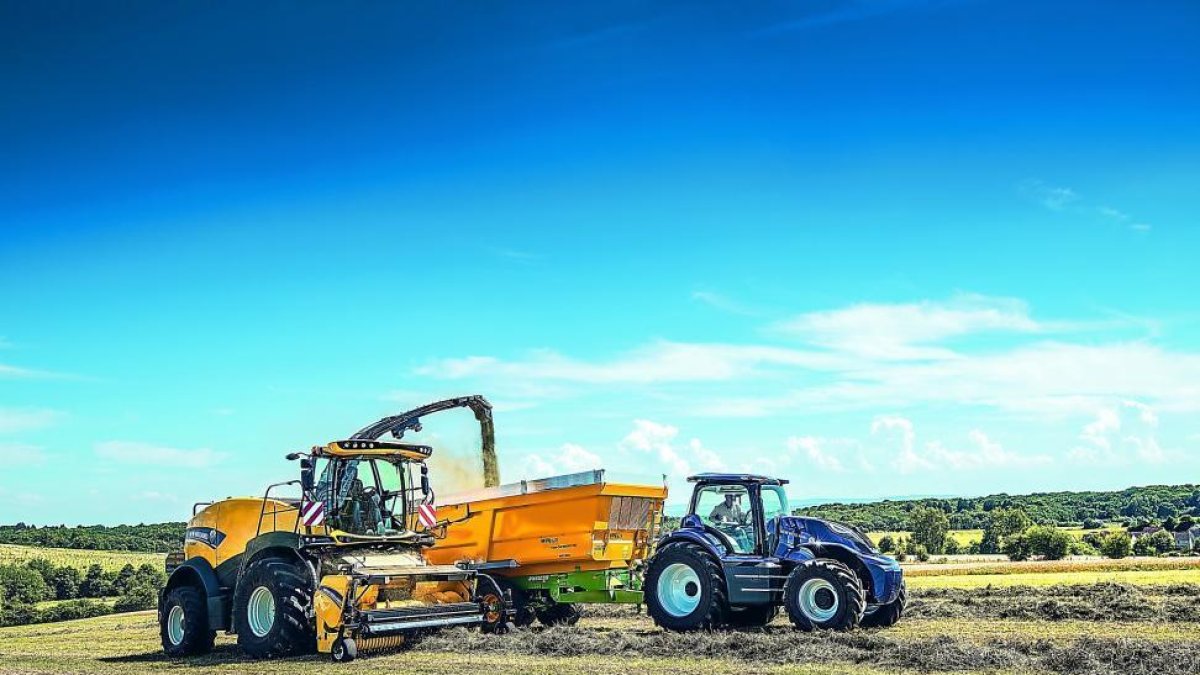 Maquinaria agrícola en la cosecha. HDS