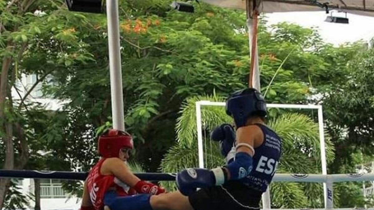 La soriana Laura de Blas en pleno combate-FEKM