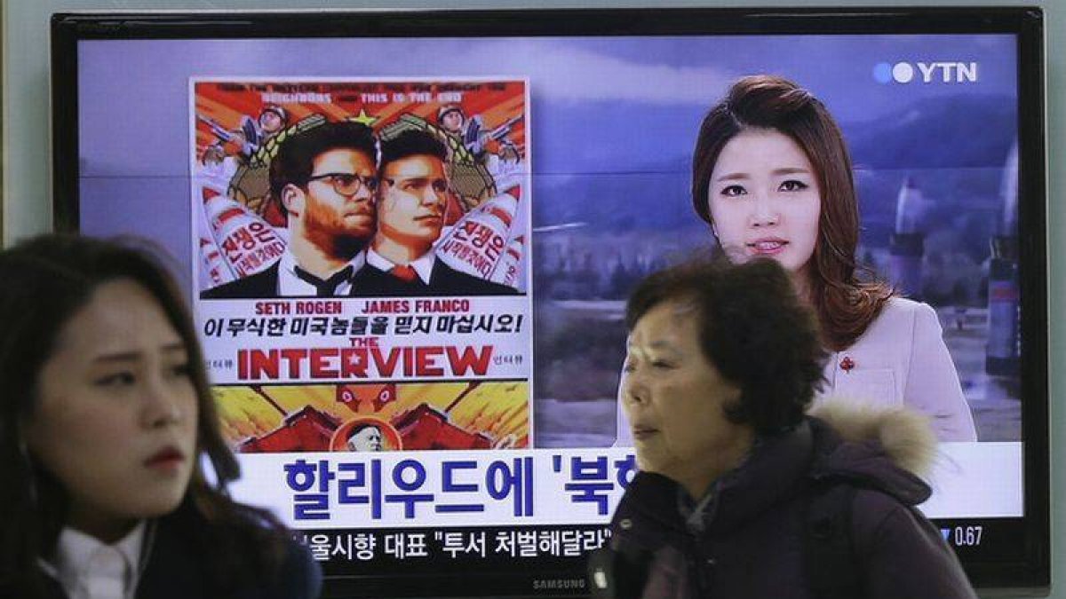 Los informativos de Corea del Sur anuncian el conflicto causado por la película