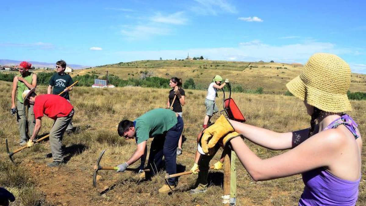 Campaña de excavaciones en el yacimiento arqueológico de Numancia. / C. Serrano (ICAL)-
