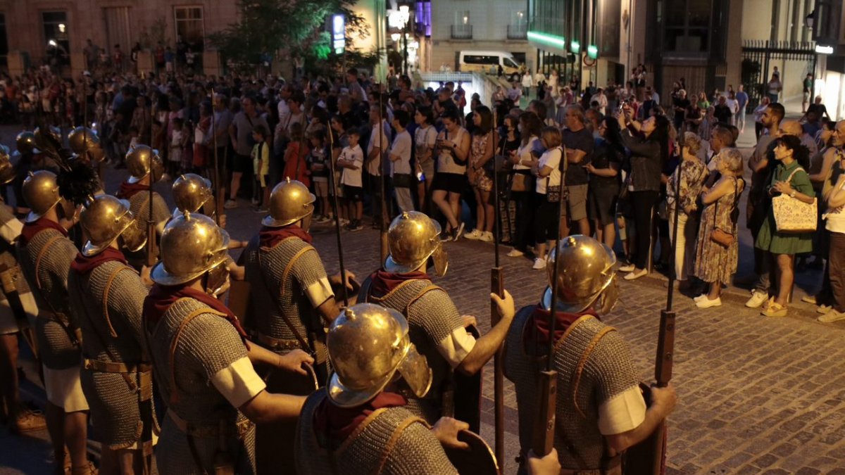 La legión romana frente al público. GONZALO MONTESEGURO