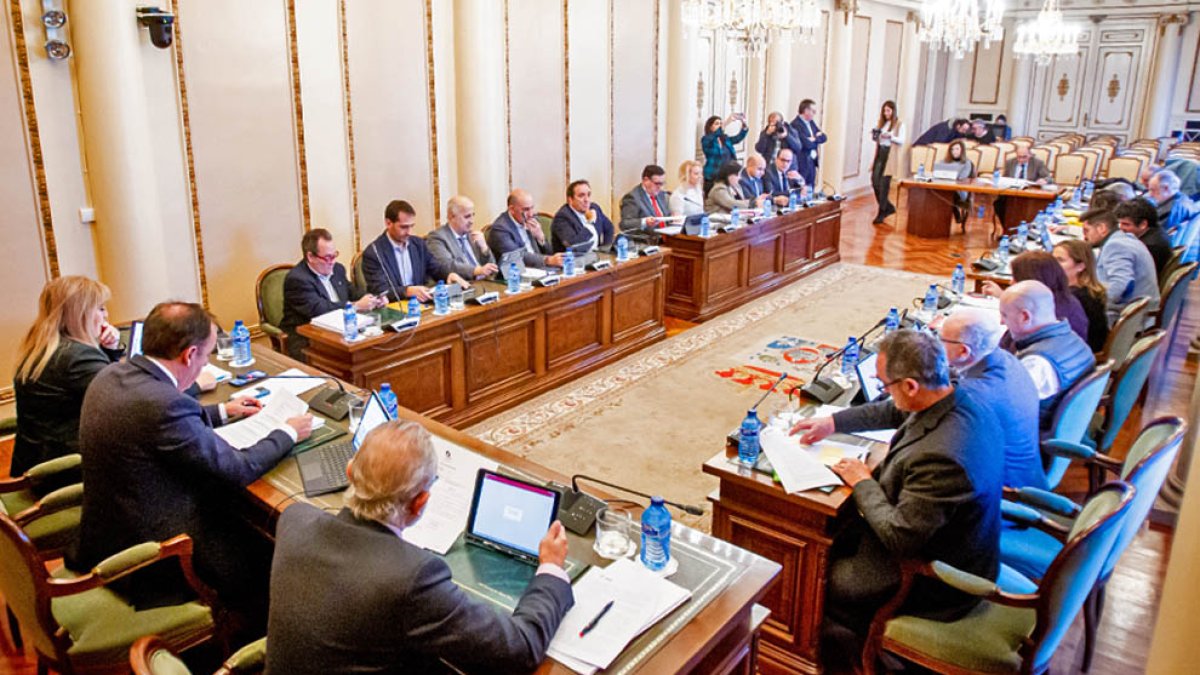 Pleno de Diputación de Soria. MARIO TEJEDOR