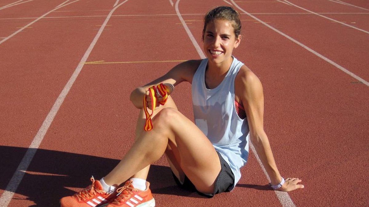 Marta Pérez se proclamó campeona de España de 1.500 metros al aire libre y en pista cubierta en 2018.-LUIS ÁNGEL TEJEDOR