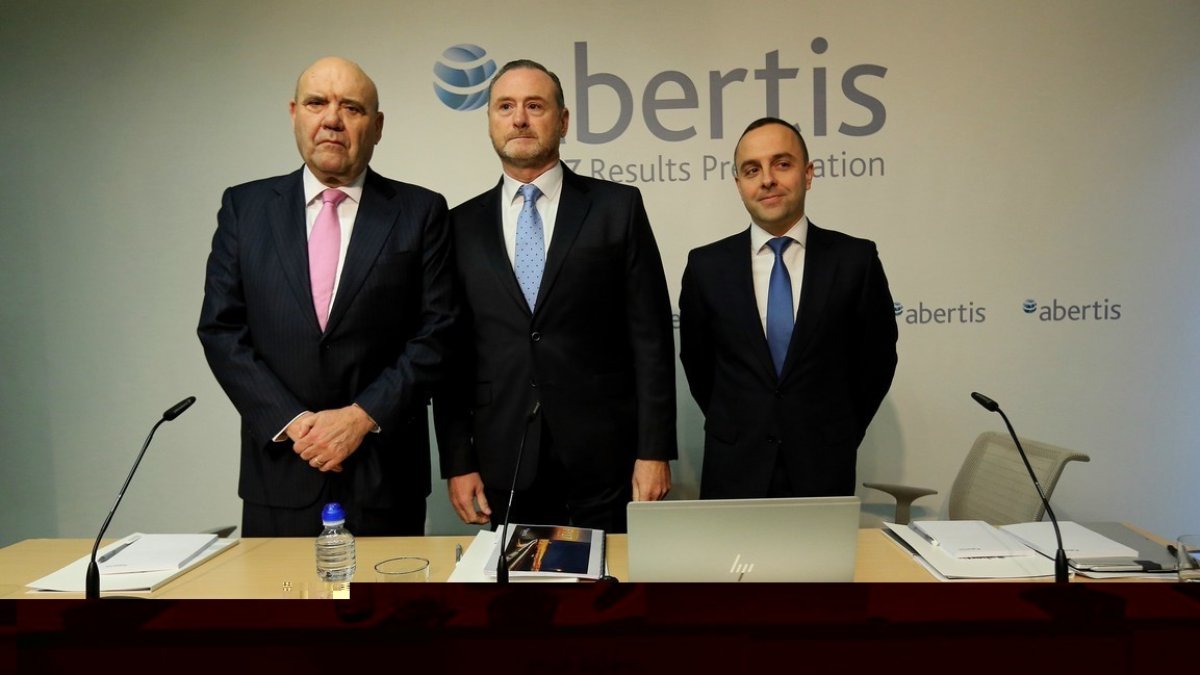 La guerra por Abertis comenzó a mediados de abril, cuando Atlantia expresó su interés por explorar una posible operación corporativa con la catalana.-JUAN MANUEL PRATS