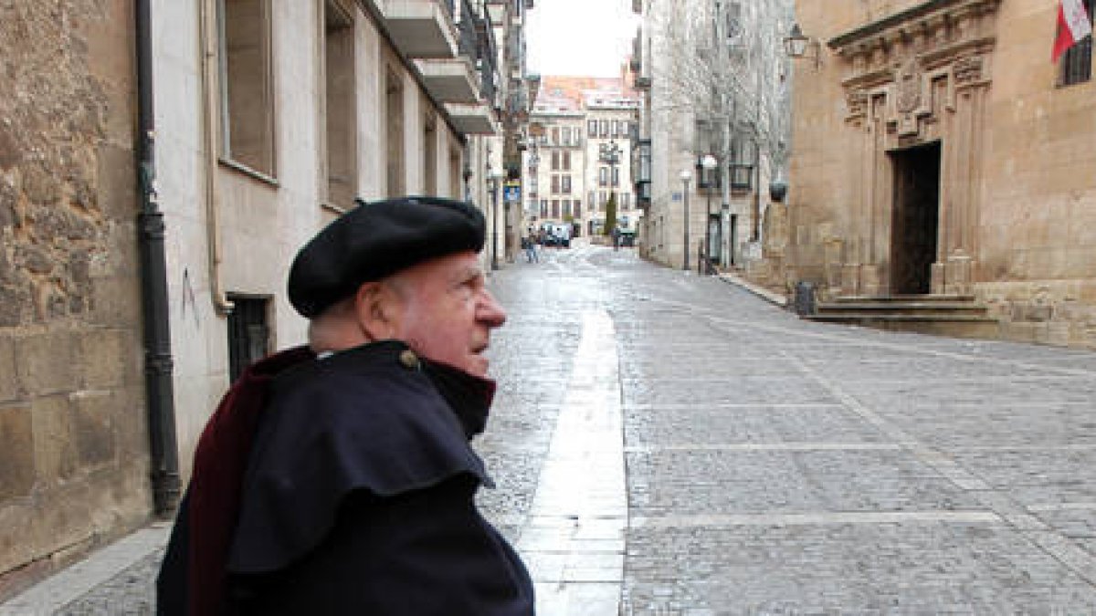 La memoria de Miguel Moreno y Moreno sigue sin el reconocimiento de una calle en su nombre. / VALENTÍN GUISANDE-