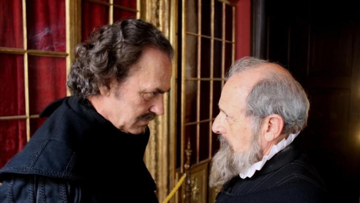Jose Coronado y Emilio Gutiérrez Caba, en una secuencia de 'Cervantes contra Lope', el telefilme de TVE.-TVE