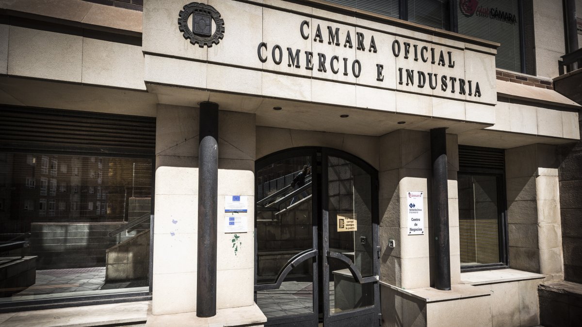 La Cámara ha gestionado una bolsa de trabajo de 154 empleos para atender la demanda de 80 empresas.