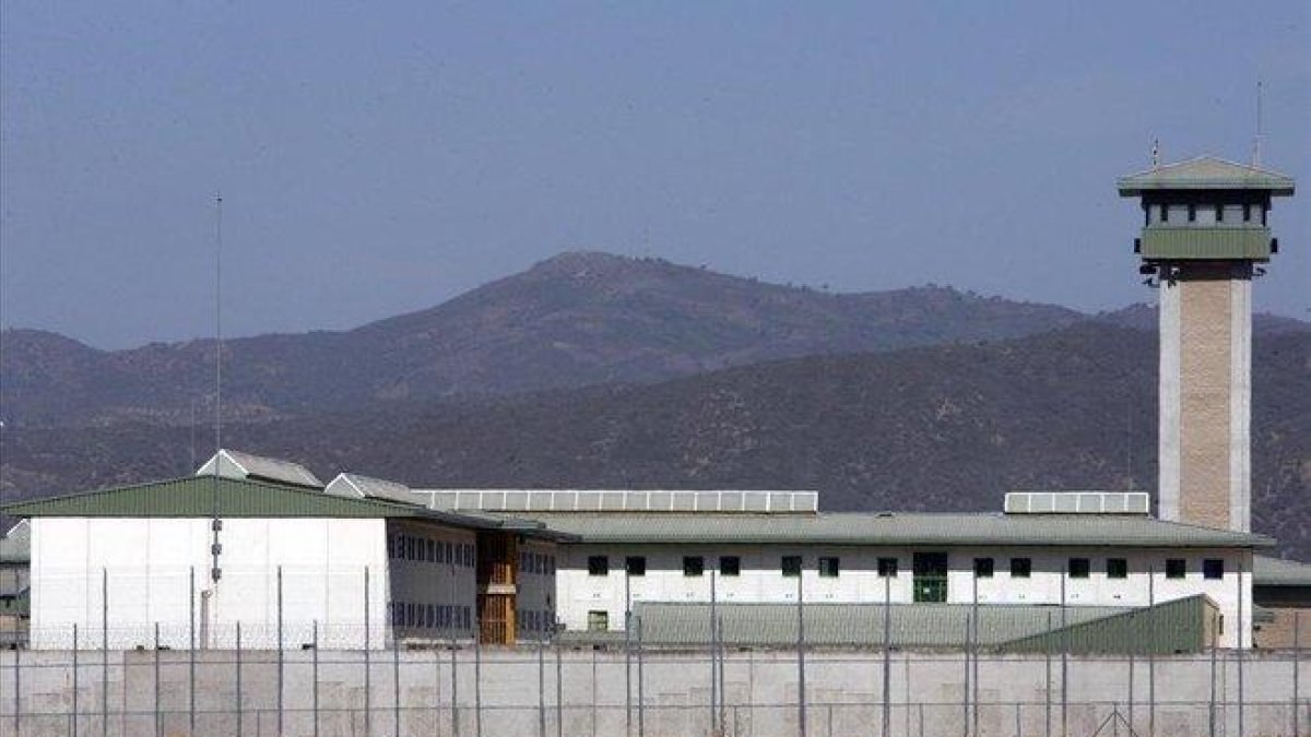 Cárcel de Córdoba.-EFE / OLGA LABRADOR