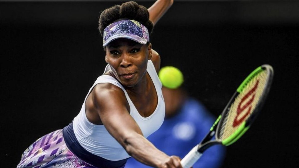 Venus Williams, en acción en el torneo australiano.-FILIP SINGER / EFE