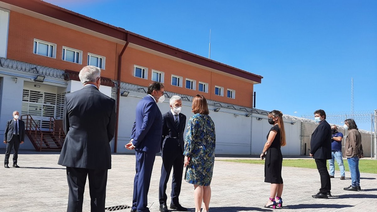 El ministro del Interior, Fernando Grande-Marlaska, inaugura el nuevo Centro Penitenciario de Soria. ICAL