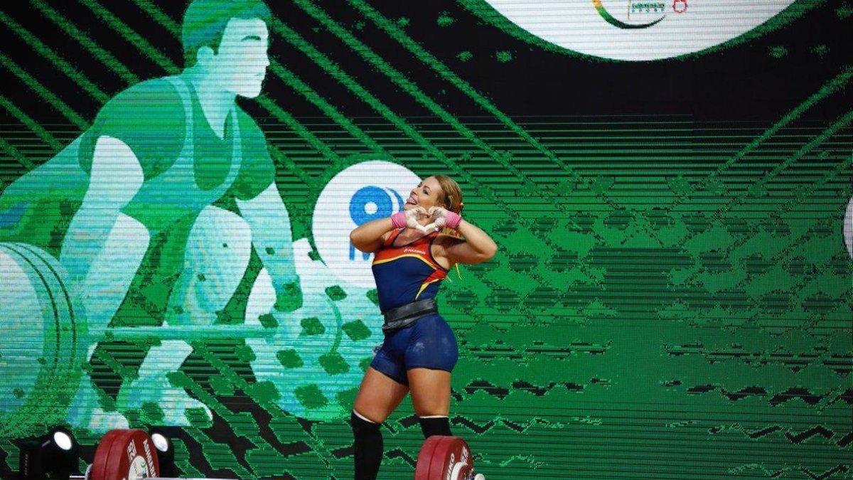 Lydia Valentín celebra el título mundial.-COMITÉ OLÍMPICO ESPAÑOL