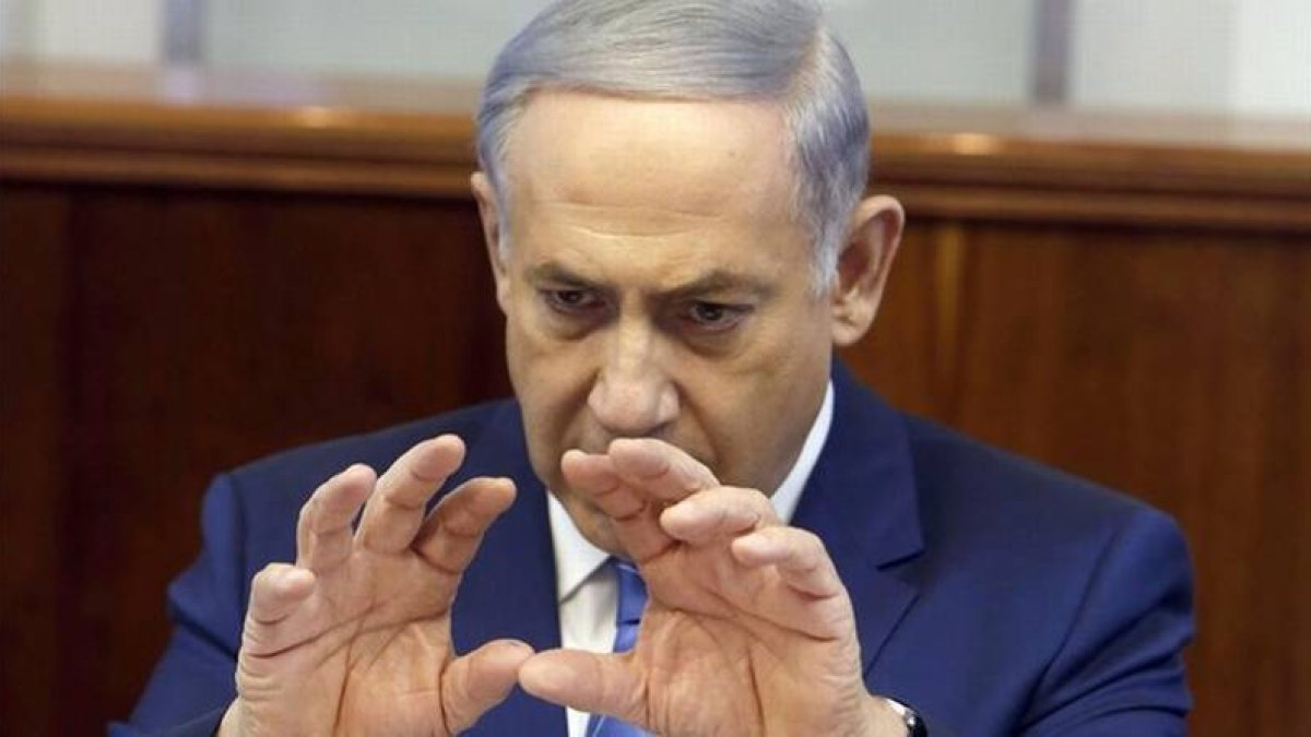 El primer ministro israelì, Binyamin Netanyahu, durante la reunión del Gobierno, el domingo.-Foto: EFE / GALI TIBBON