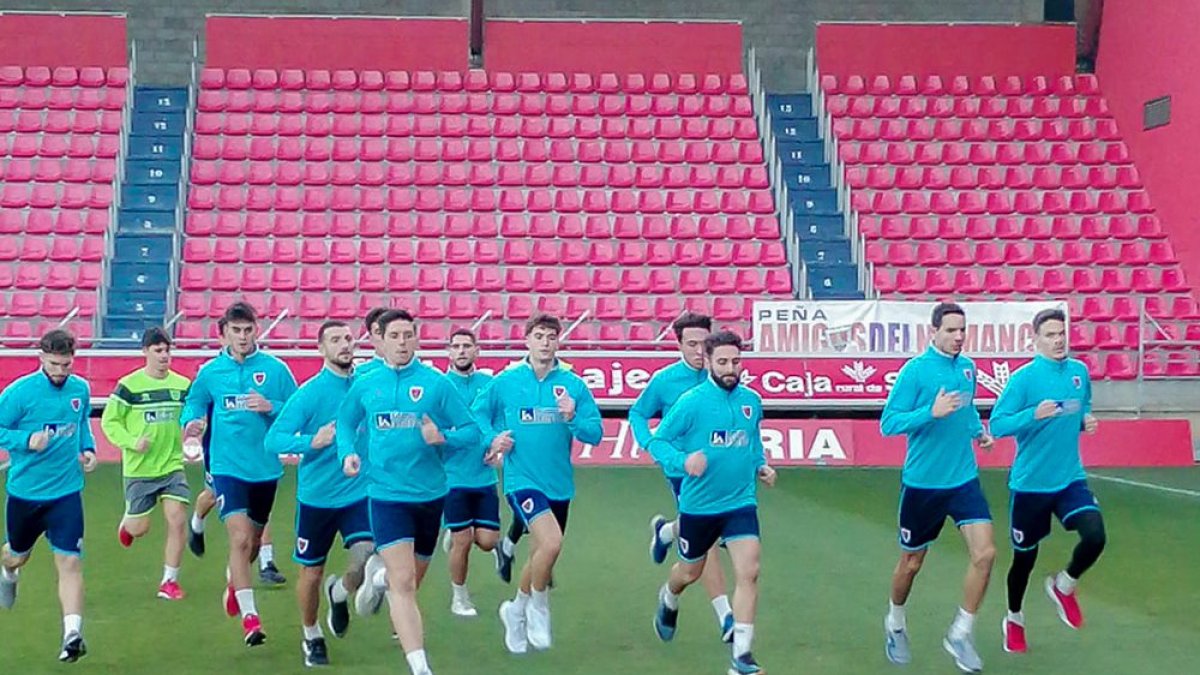 La plantilla del Numancia regresó ayer a la actividad de los entrenamientos. CD Numancia