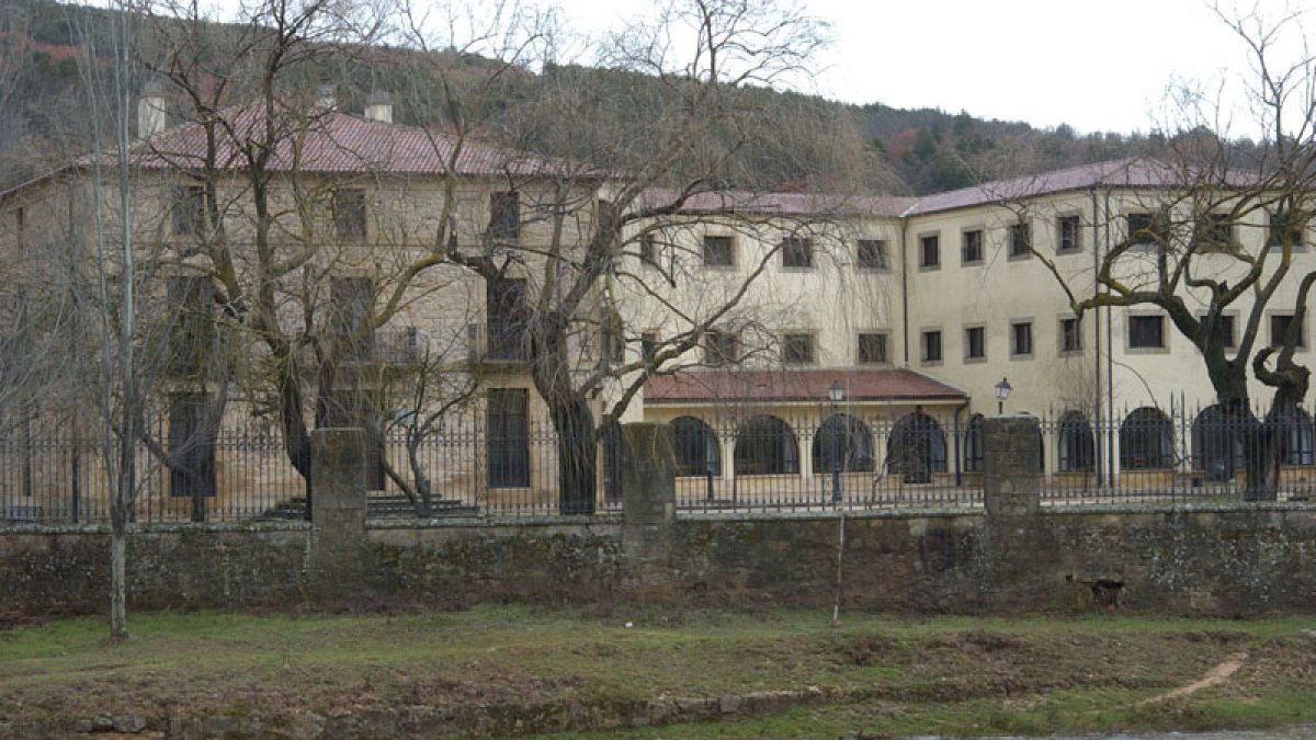 Antiguas colonias de Salduero donde se aloja el campamento. HDS
