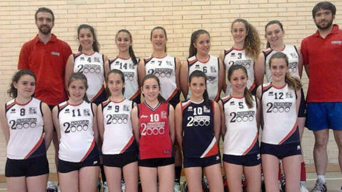 Las chicas del Santo Domingo debutan hoy ante el Recuerdo. / Santo Domingo CV-