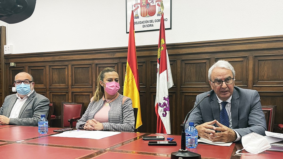 Miguel Latorre, Virginia Barcones y Santiago Esteban Frades. SCARLET ORTIZ