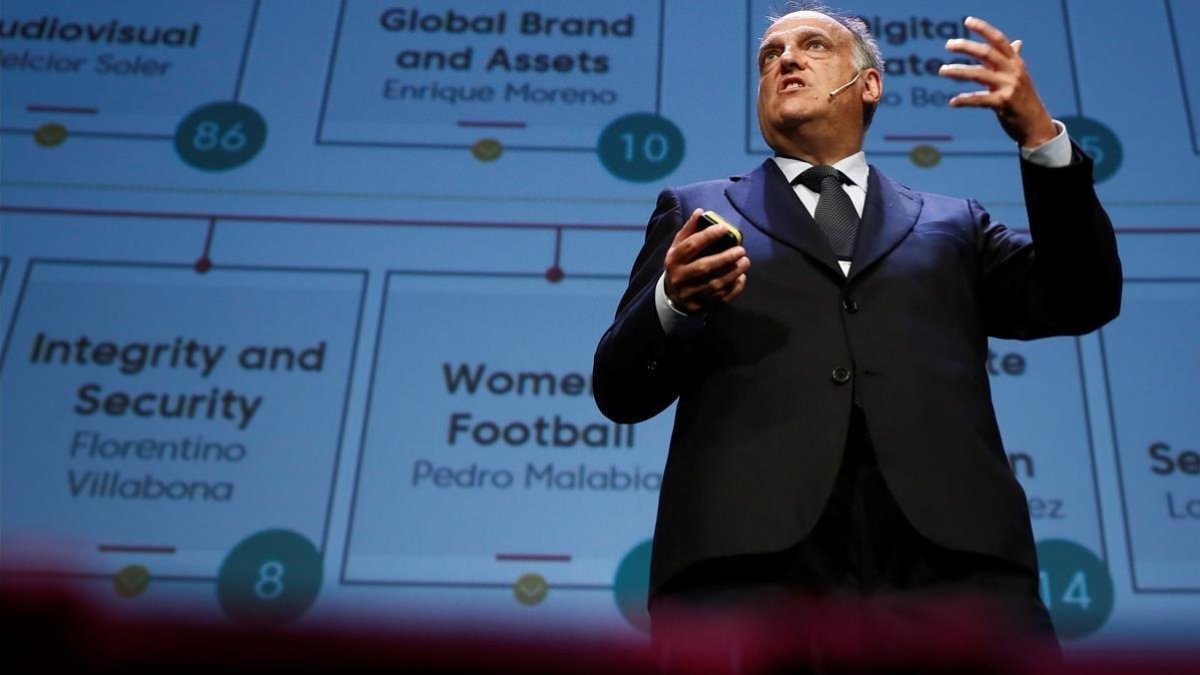 Tebas, el presidente de la Liga de Fútbol Profesional, en el World Football Summit, que se celebró en Madrid. /-EFE / MARISCAL