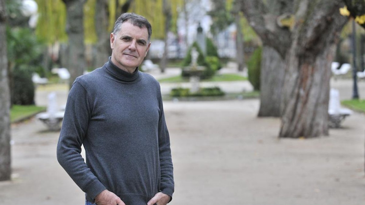 El fotógrafo soriano César Sanz Marcos.-VALENTIN GUISANDE