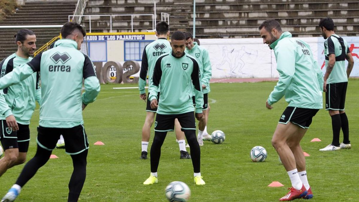 Mateu, Curro, Otegui e Higinio serán hoy titulares ante el Lugo.-Luis Ángel Tejedor