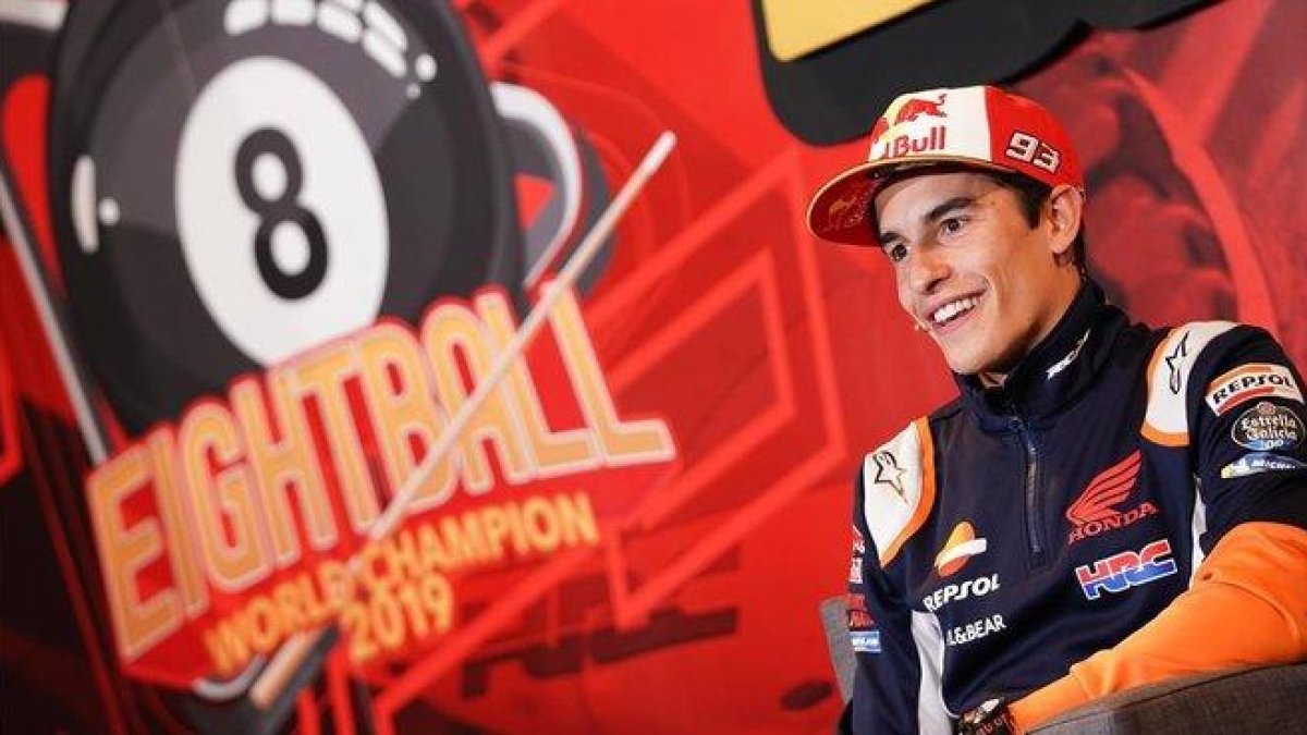 El catalán Marc Márquez (Honda), ocho veces campeón del mundo, en el inicio de la rúa de Cervera (Lleida), el pasado sábado.-ALEJANDRO CERESUELA