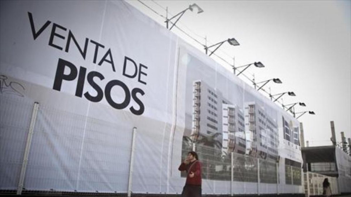 Promoción de viviendas en construcción en el barrio del Gorg de Badalona.-JOAN PUIG