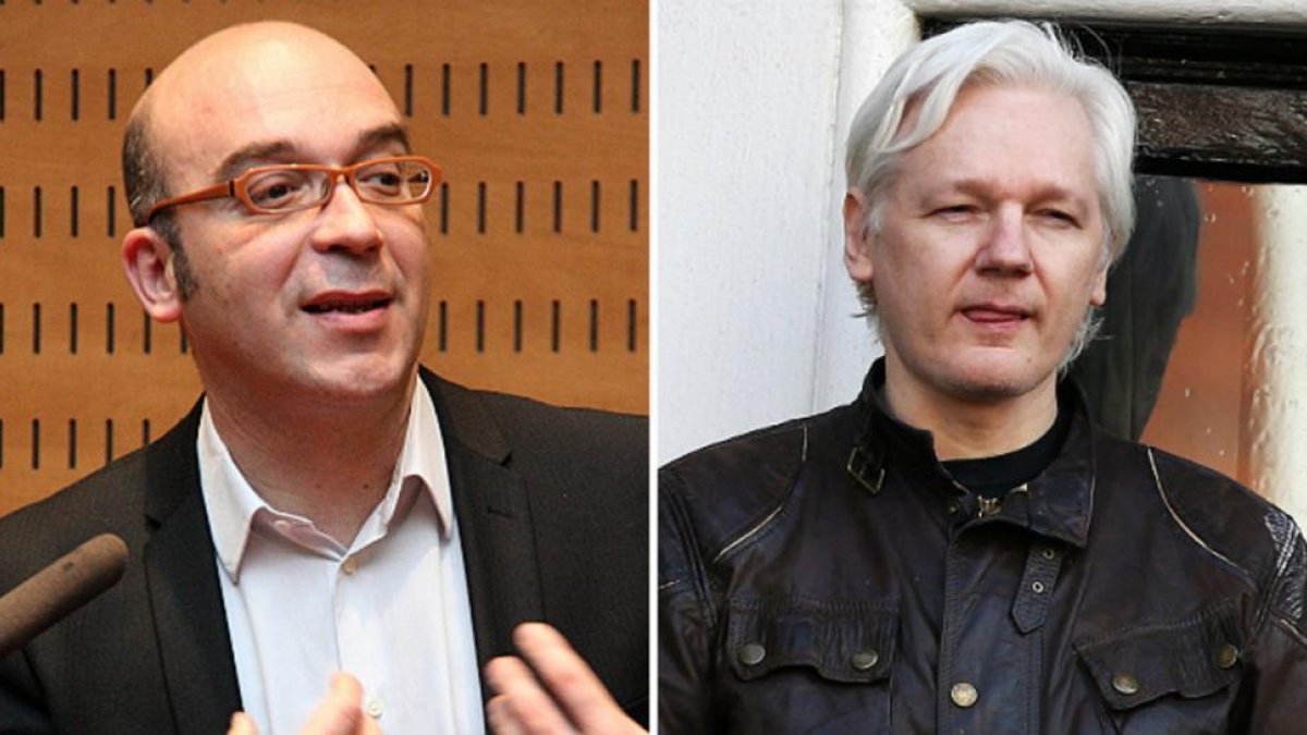El empresario catalán Oriol Soler y el ciberactivista Julian Assange-