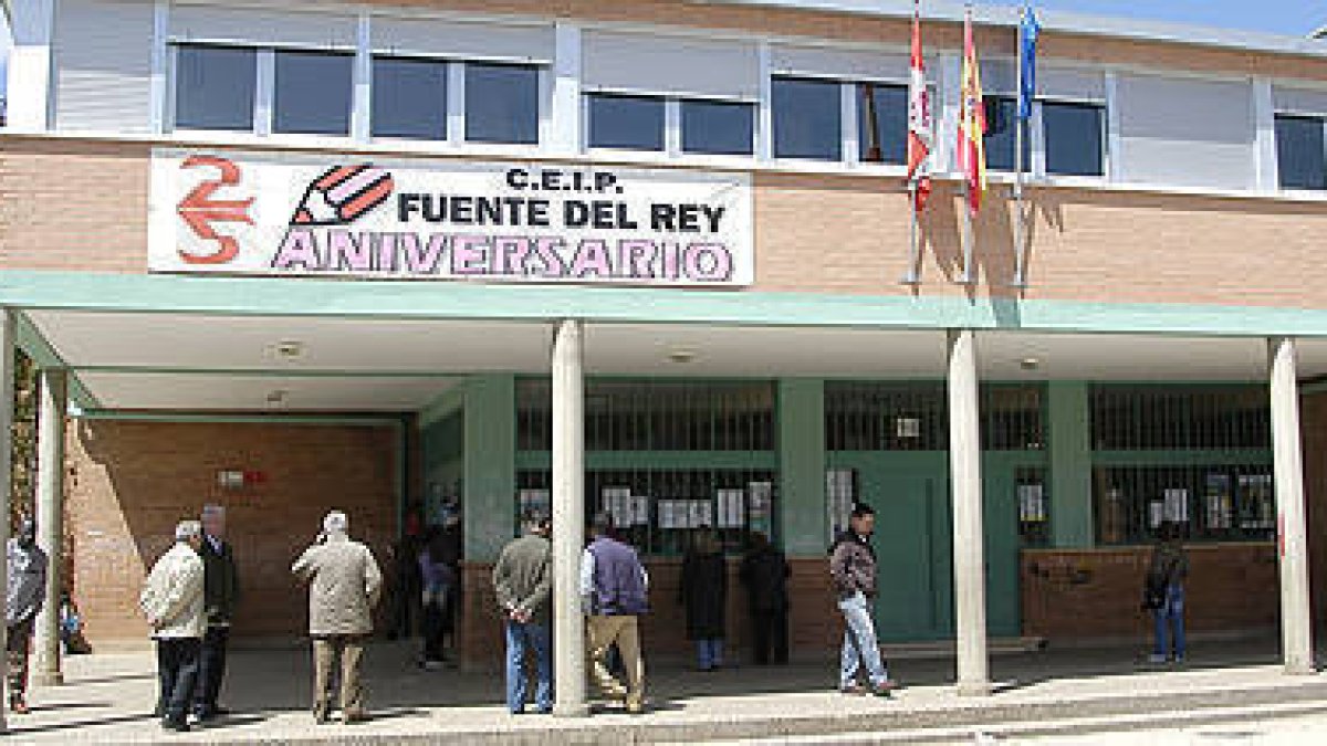 El CP Fuente del Rey es uno de los centros habilitados para educar bajo la lengua de signos. / BEGOÑA EIBAR-