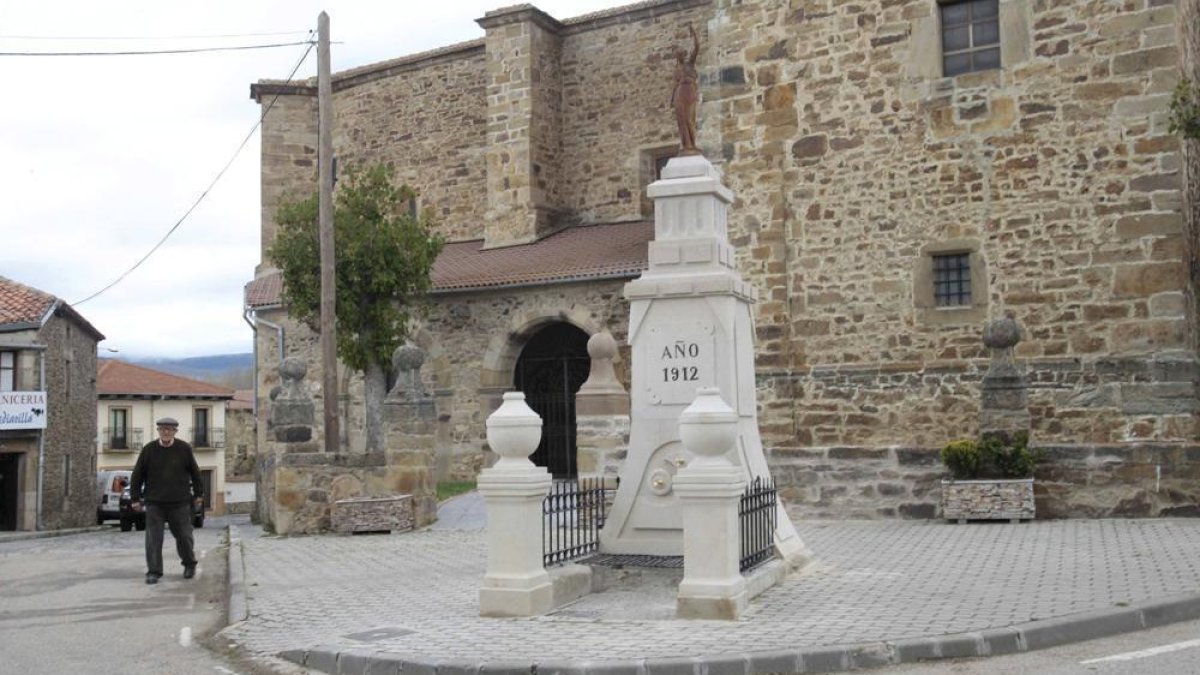 -LUIS ÁNGEL TEJEDOR
