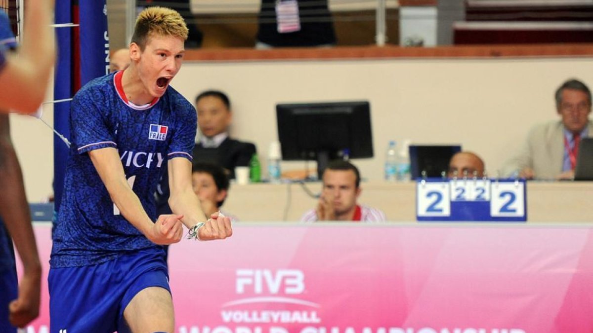 Winkelmuller en un partido con el combinado francés.-