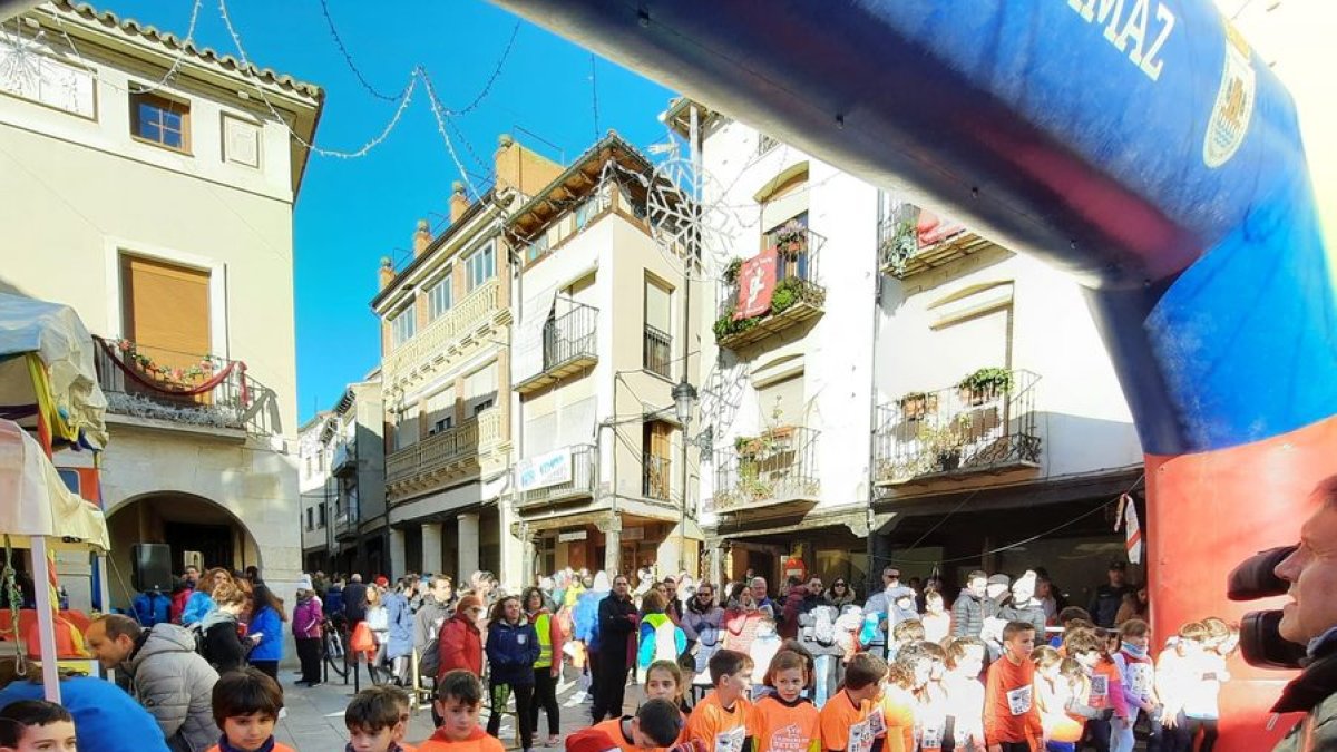 Salinero y Peña se imponen en la VIII Carrera de Reyes de San Esteban. ANA HERNANDO