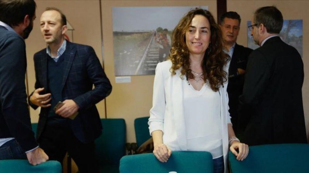 Carolina Punset, durante la rueda de prensa que ha ofrecido este viernes.-JUAN MANUEL PRATS