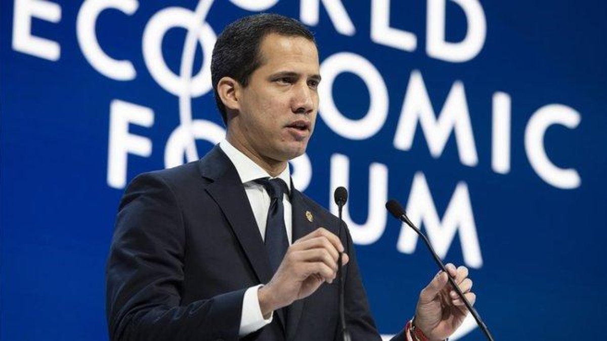 Juan Guaidó, el jueves, en el foro económico de Davos (Suiza).-EFE / GIAN EHRENZELLER