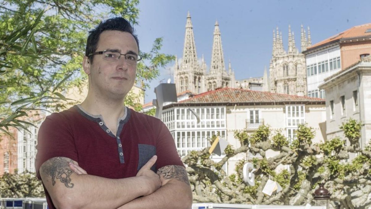 Guillermo, burgalés de 35 años, que fue acogido por una familia.-ISRAEL L. MURILLO