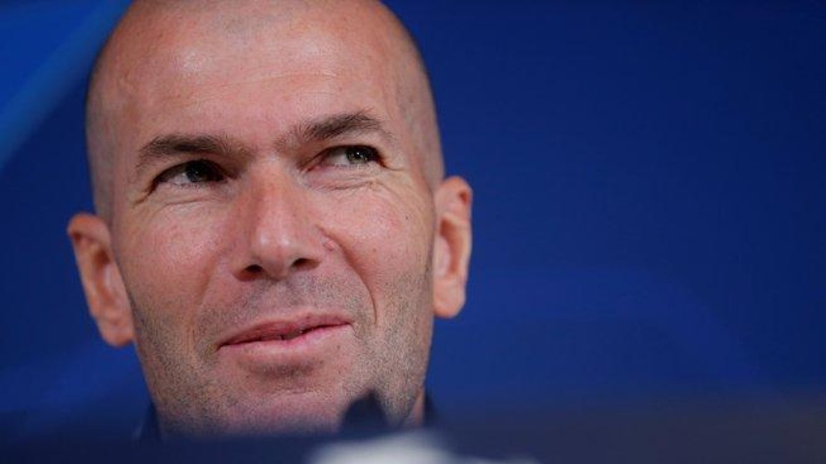 Zinedine Zidane, técnico del Madrid, en rueda de prensa antes de recibir al PSG.-X01622