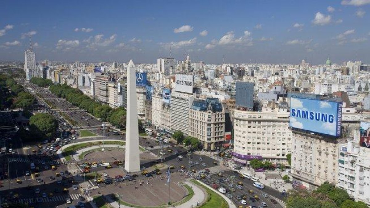 El préstamo es del tipo de derecho de giro, que requiere de una fuerte intervención de la institución multilateral en las políticas económicas nacionales.-