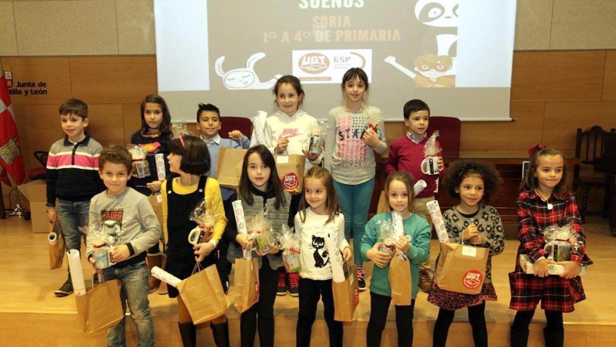 Un momento de la entrega de premios realizado ayer por FESP UGT en la residencia Antonio Machado de la capital-Luis Ángel Tejedor