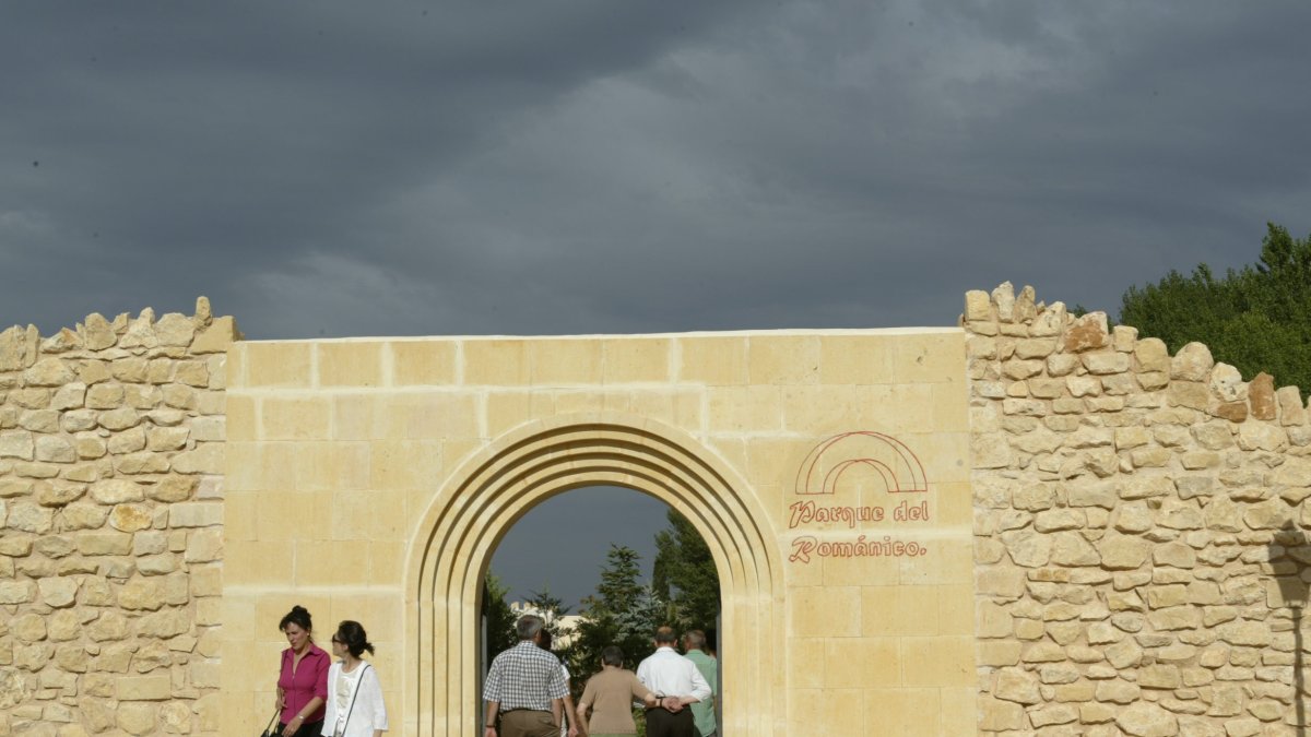 Foto  de archivo del antiguo parque del románico que se transformará en el Espacio Duero. HDS