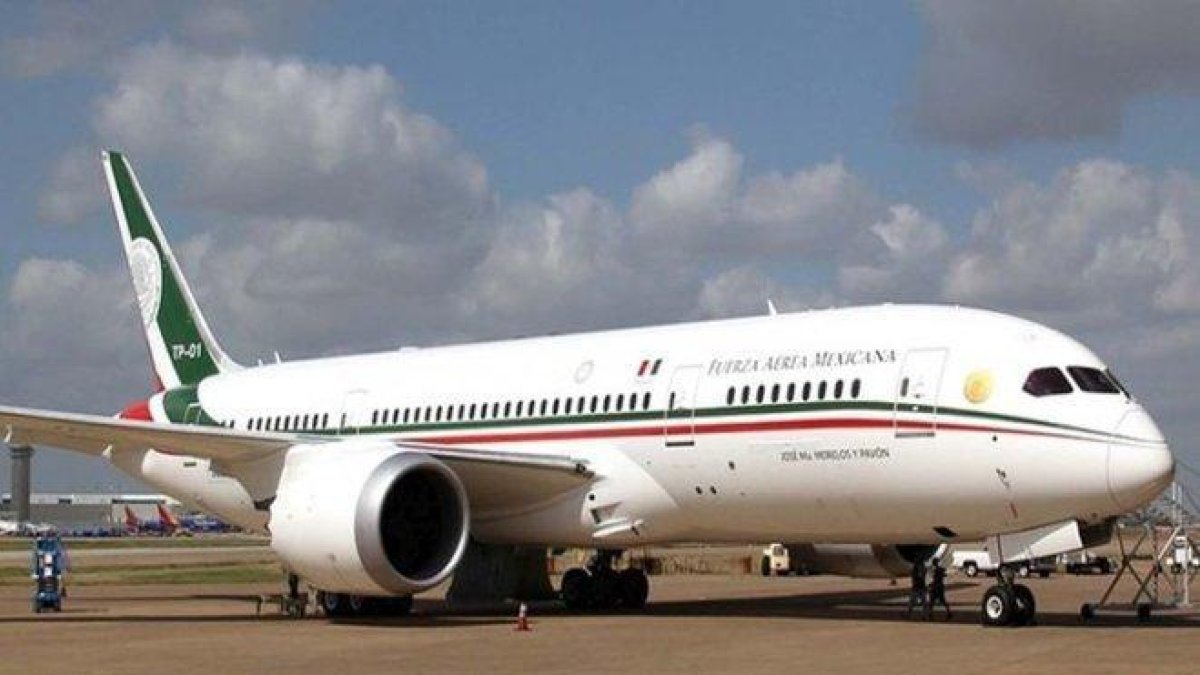 El avión presidencial puesto a la venta por el gobierno de México.-EL PERIÓDICO