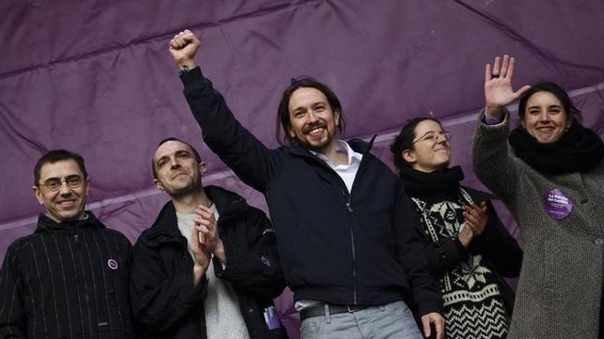 El líder de Podemos, Pablo Iglesias, tras el mitin pronunciado el pasado domingo en la Puerta del Sol.-Foto: AP/ DANIEL OCHOA