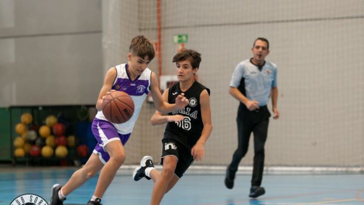 El CSB Infantil Masculino consiguió en Aranda de Duero su primer triunfo de la temporada. HDS