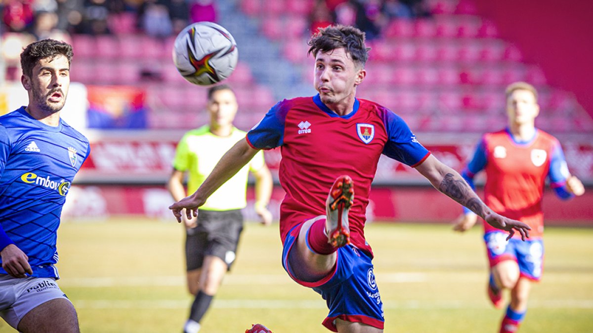 El Numancia todavía no conoce el grupo en el que competirá el próximo ejercicio  ni a todos sus rivales. MARIO TEJEDOR