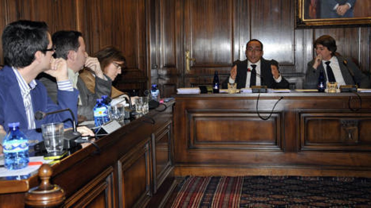 Pleno celebrado ayer. ÁLVARO MARTÍNEZ-
